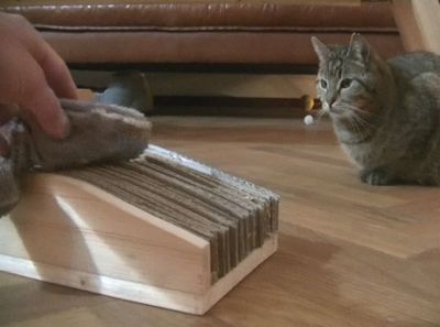 自制磨甲猫爬板猫抓板