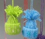 用废品做环保小饰品，DIY毛线挂饰教程