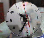 怎么利用废光盘做时钟时钟