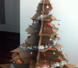 怎么把废弃纸皮箱做成纸板圣诞树