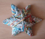 利用废纸制作编织六角星挂饰教程