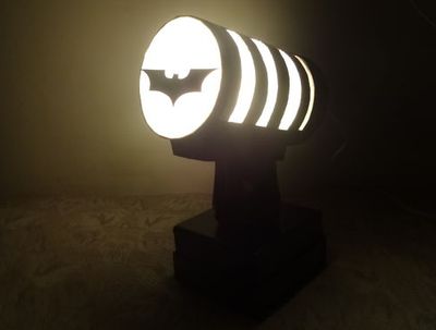 废弃网球筒改造自制蝙蝠侠手工台灯