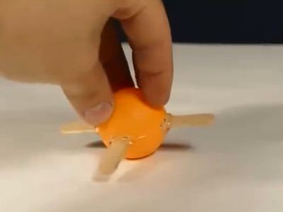 制作乒乓球传统玩具陀螺方法