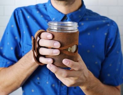 普通玻璃罐改造高檔皮套保溫咖啡杯