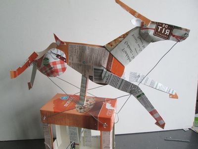 废纸盒制作奔跑的小鹿逼真立体摆件