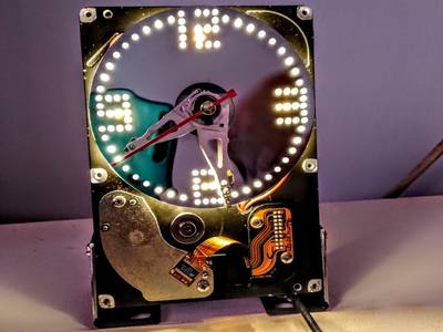 废电脑光盘利用的方法，DIY极客范发光电子时钟