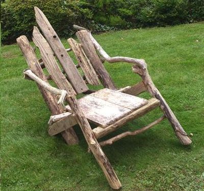 废旧木材和树枝DIY田园靠背椅制作教程