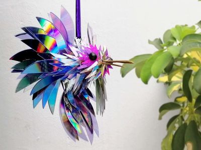 如何用废光碟制作DIY蜂鸟挂饰