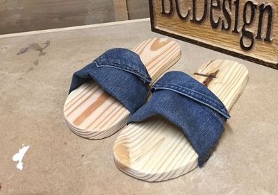 将木托架牛仔裤回收使用做拖鞋木屐