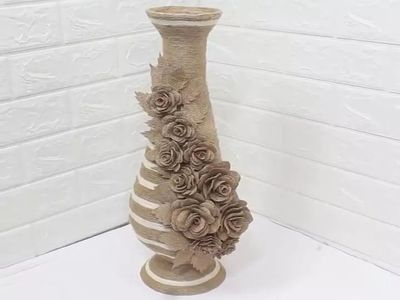 塑料瓶改制的漂亮黄麻包裹花瓶