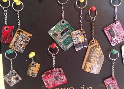 废旧线路板回收使用做DIY电子小挂件和饰物