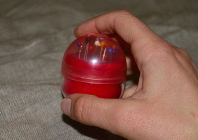 废旧物品制作可随身携带diy针插瓶