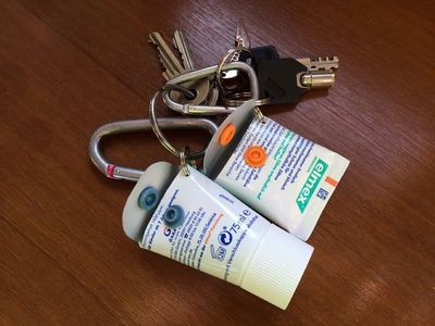 牙膏管废品二次利用钥匙收纳挂件