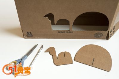 幼儿园手工：如何制作孔雀开屏纸板模型