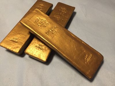 DIY过年装饰整块逼真大金砖