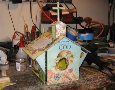 废旧儿童绘本书籍diy鸟窝教堂小屋
