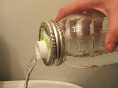 牛奶盒改造容易倒水的帶擰蓋玻璃罐子