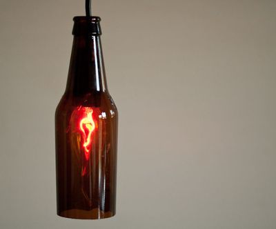啤酒瓶废旧改造做特色灯罩