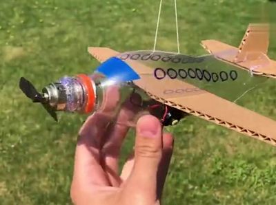 趣味環保制物：DIY做會飛電動小飛機