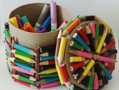 巧用废弃铅笔头打扮漂亮的diy笔筒和收纳桶