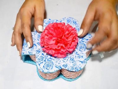 用废卫生纸芯DIY多格花朵首饰盒