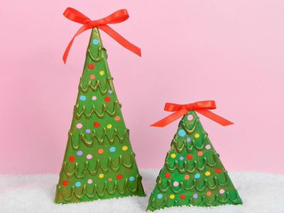 DIY金字塔纸板圣诞树小摆件