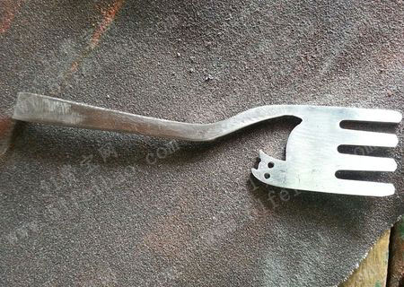 不锈钢餐叉改造猫咪造型金属别扣夹子教程
