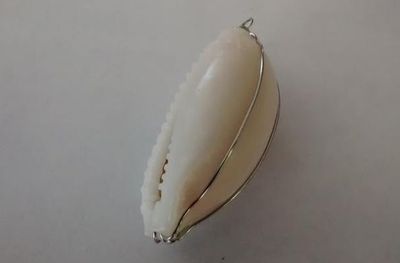 使用金属丝加工贝壳吊坠制作教程