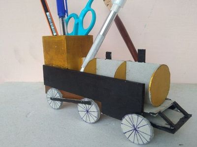 废纸板手工制作复古火车头笔筒diy做法图解