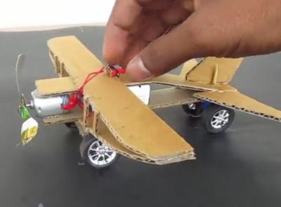 兒童科技作品電動馬達飛機DIY教學