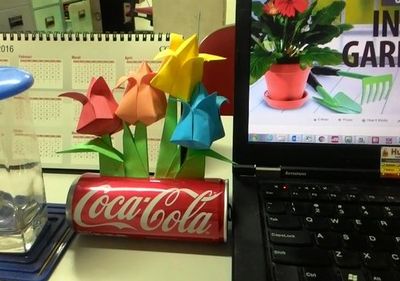 折纸制作易拉罐郁金香盆景教程