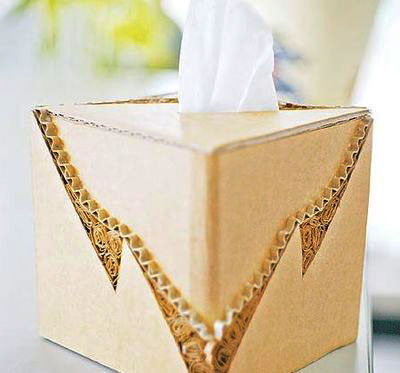 瓦楞纸箱切割拼凑变环保美感面纸盒