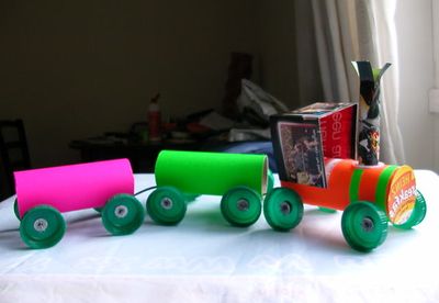 亲子动手做多节火车小手工玩具模型