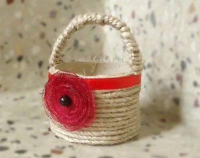 卫生纸筒手工编织麻绳装饰小篮子