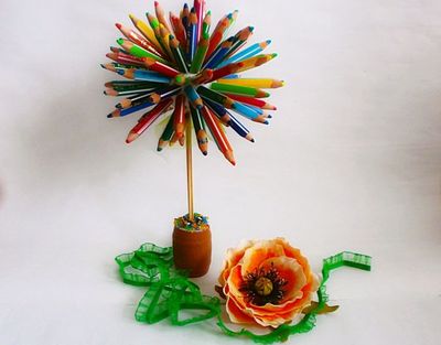 用彩色铅笔头做DIY人造盆栽