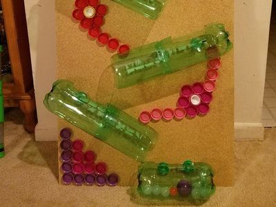 怎样利用汽水瓶DIY管道溜溜球玩具