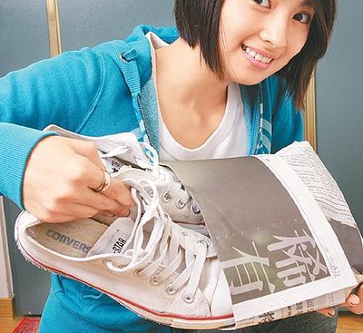 旧报纸的生活妙用_旧报纸变废为宝小技巧大全