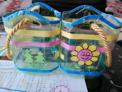 绿茶瓶改造小水桶幼儿玩具