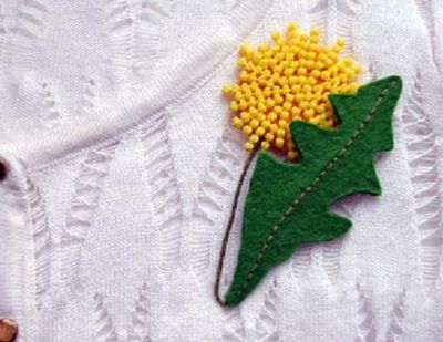 不织布做漂亮新年配饰手工花朵胸针