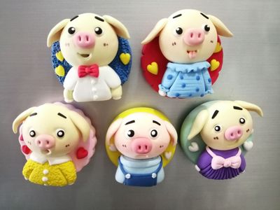 网红Q版粘土小猪冰箱贴的制作方法图解