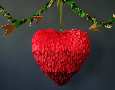 DIY绉纱纸红心情人节手工制作教程