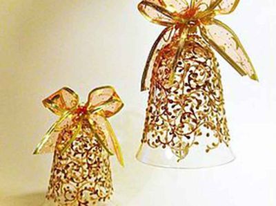 回收塑料瓶做圣诞节Jingle Bell铃铛挂饰