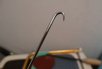 利用废雨伞_破旧雨伞diy改造黄鳝钓钩