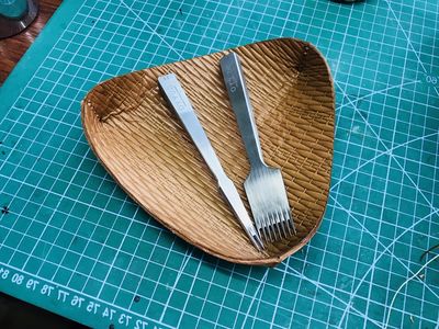 牛皮边角料手工制作收纳碟工具盒