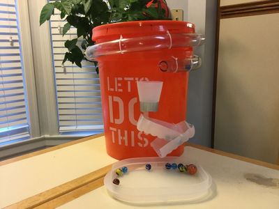 DIY有趣的机关滚弹珠玩具