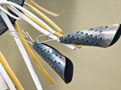 玩转金工diy:厨房刨刀废物利用做耳环