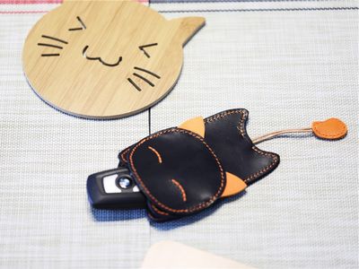 DIY手缝皮革小猫车钥匙包