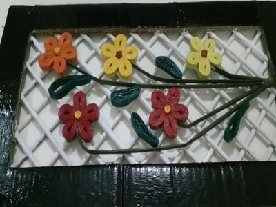 使用报纸DIY春天主题花草装饰画