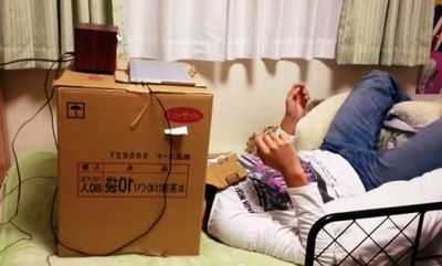 纸盒人附体?那是最新款纸箱家庭影院