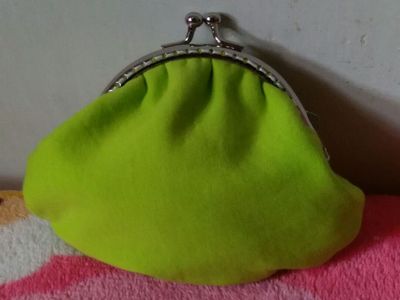手工布艺入门作品,如何缝制两片式口金